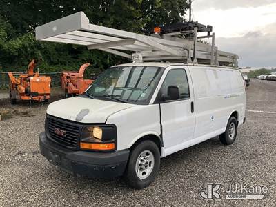 2012 GMC Savana G3500 Cargo Van