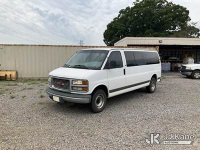 1999 GMC Savana G3500 Extended Passenger Bus