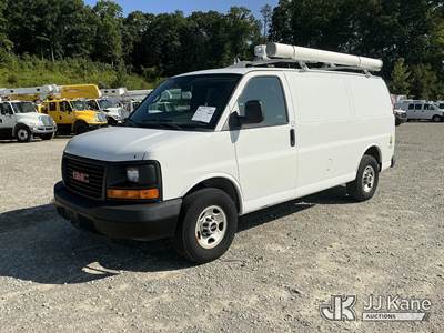 2015 GMC Savana G3500 Cargo Van