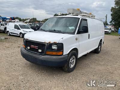 2013 GMC Savana G3500 Cargo Van