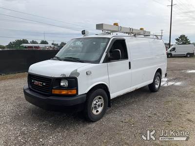 2012 GMC Savana G3500 Cargo Van