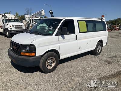 2013 GMC Savana G2500 Cargo Van
