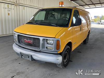 2002 GMC Savana G2500 Cargo Van