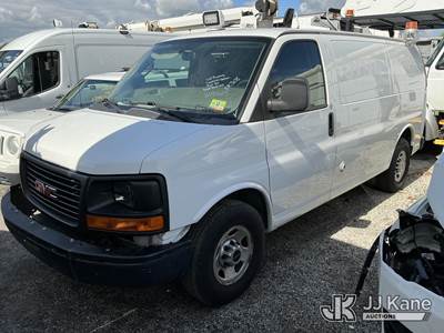 2016 GMC Savana G3500 Cargo Van