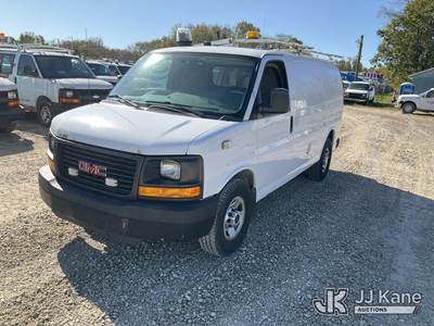2013 GMC Savana G3500 Cargo Cargo Van