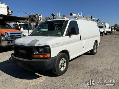 2012 GMC Savana G3500 Cargo Van