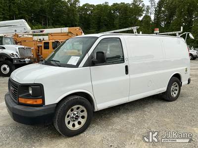 2013 GMC Savana G1500 AWD Cargo Van
