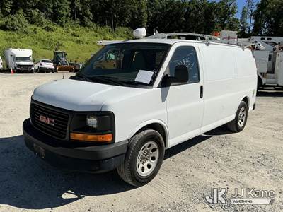 2014 GMC Savana G1500 AWD Cargo Van