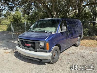 1999 GMC Savana G2500 Cargo Van