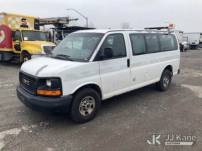 2012 GMC Savana G2500 Cargo Window Van