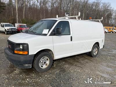 2017 GMC Savana G2500 Cargo Van