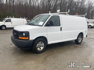 2017 GMC Savana G2500 Cargo Van