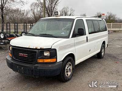 2013 GMC Savana G2500 Cargo Window Van