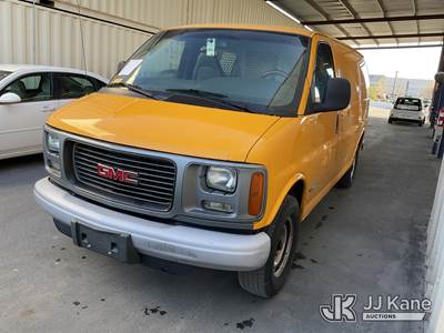 2001 GMC Savana G2500 Cargo Van