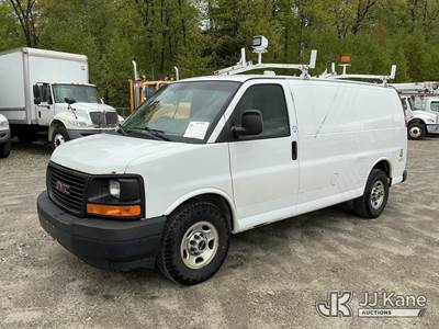 2017 GMC Savana G2500 Cargo Van