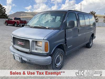 1998 GMC Savana G2500 Passenger Van