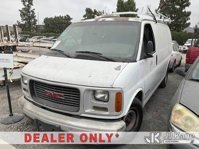 2001 GMC Savana G2500 Cargo Van