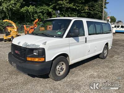 2013 GMC Savana G2500 Cargo Van