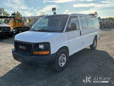 2013 GMC Savana G2500 Cargo Van