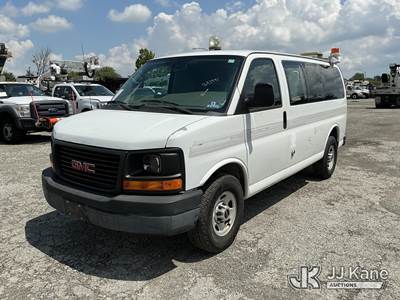 2013 GMC Savana G2500 Cargo Van