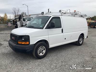 2015 GMC Savana G3500 Cargo Van