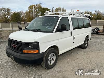2015 GMC Savana G3500 Cargo Van