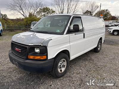 2010 GMC Savana G3500 Cargo Van