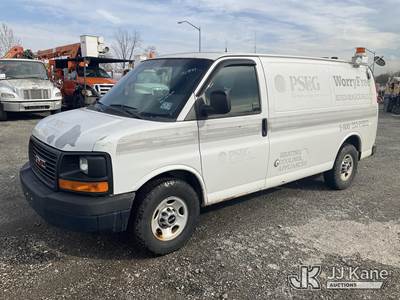 2012 GMC Savana G3500 Cargo Van