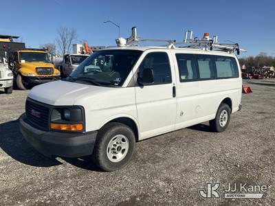 2015 GMC Savana G3500 Cargo Window Van