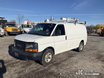 2015 GMC Savana G3500 Cargo Van