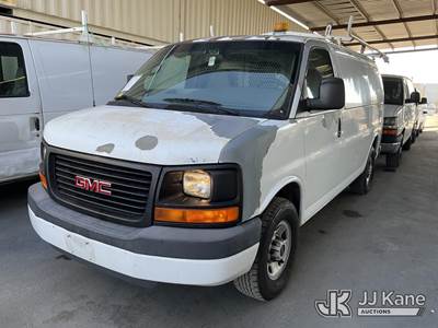 2009 GMC Savana G3500 Cargo Van