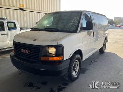 2009 GMC Savana G3500 Cargo Van