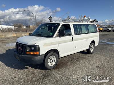 2014 GMC Savana G3500 Cargo Window Van