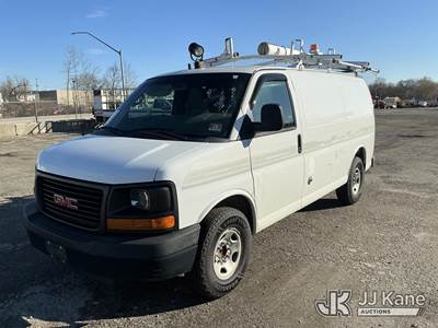 2013 GMC Savana G3500 Cargo Van