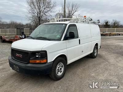 2015 GMC Savana G3500 Cargo Van