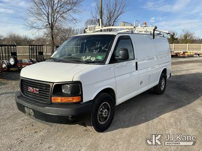 2015 GMC Savana G3500 Cargo Van