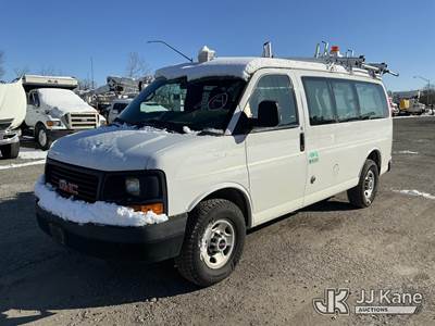 2015 GMC Savana G3500 Cargo Van