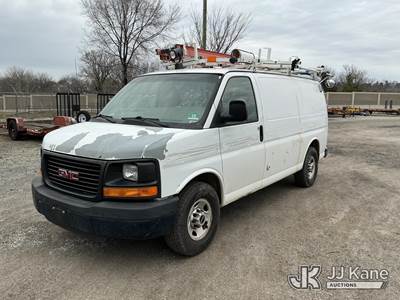 2012 GMC Savana G3500 Cargo Van