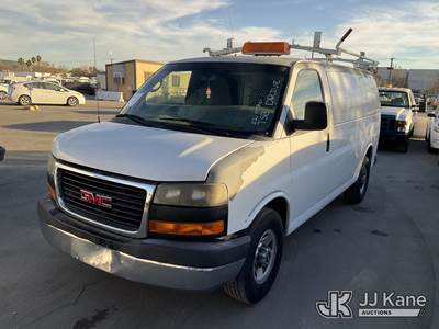 2011 GMC Savana G3500 Cargo Van