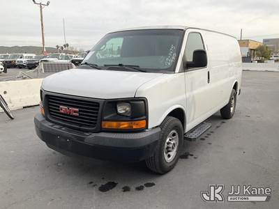 2014 GMC Savana G3500 Cargo Van