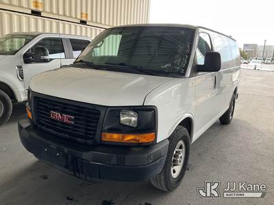 2014 GMC Savana G3500 Cargo Van