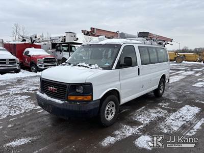 2015 GMC Savana G3500 Cargo Van