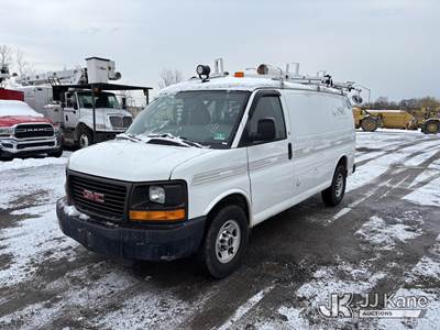 2012 GMC Savana G3500 Cargo Van