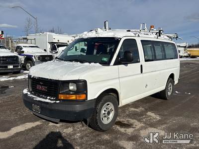 2015 GMC Savana G3500 Cargo Window Van