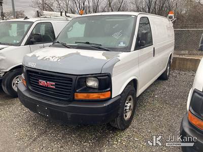 2011 GMC Savana G3500 Cargo Van