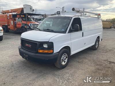 2016 GMC Savana G3500 Cargo Van