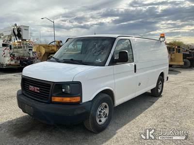2014 GMC Savana G3500 Cargo Van
