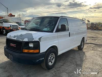 2011 GMC Savana G3500 Cargo Van