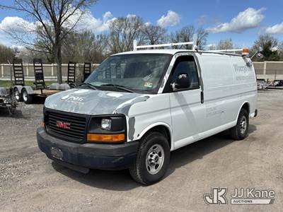 2010 GMC Savana G3500 Cargo Van