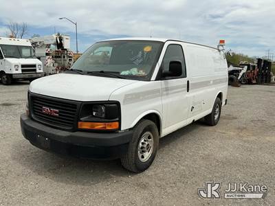 2012 GMC Savana G3500 Cargo Van